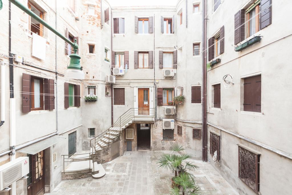 Campiello Chiesa, Venezia By Short Holidays Bagian luar foto